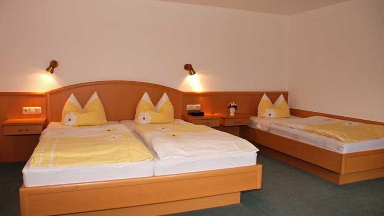 Schlafzimmer 2 Lärchenblick Schlafzimmer 2 Lärchenblick